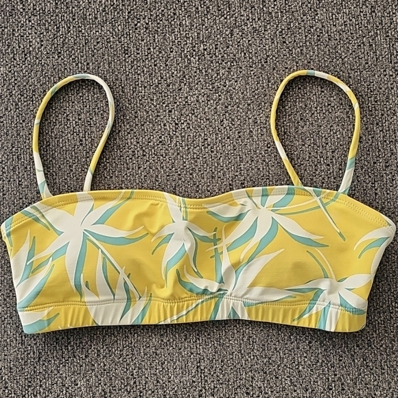 Carve Designs Other - CARVE designs bikini top swimwear